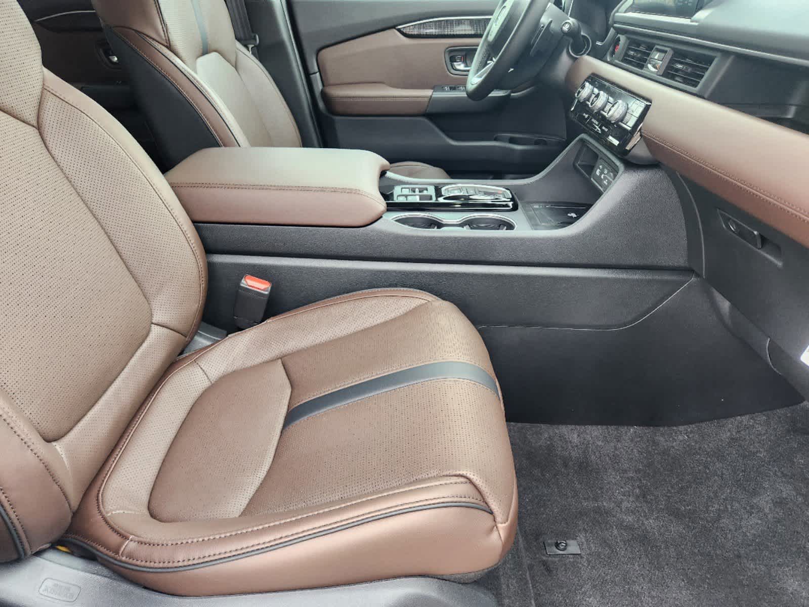 Thumbnail: 2025 Honda Pilot - 12