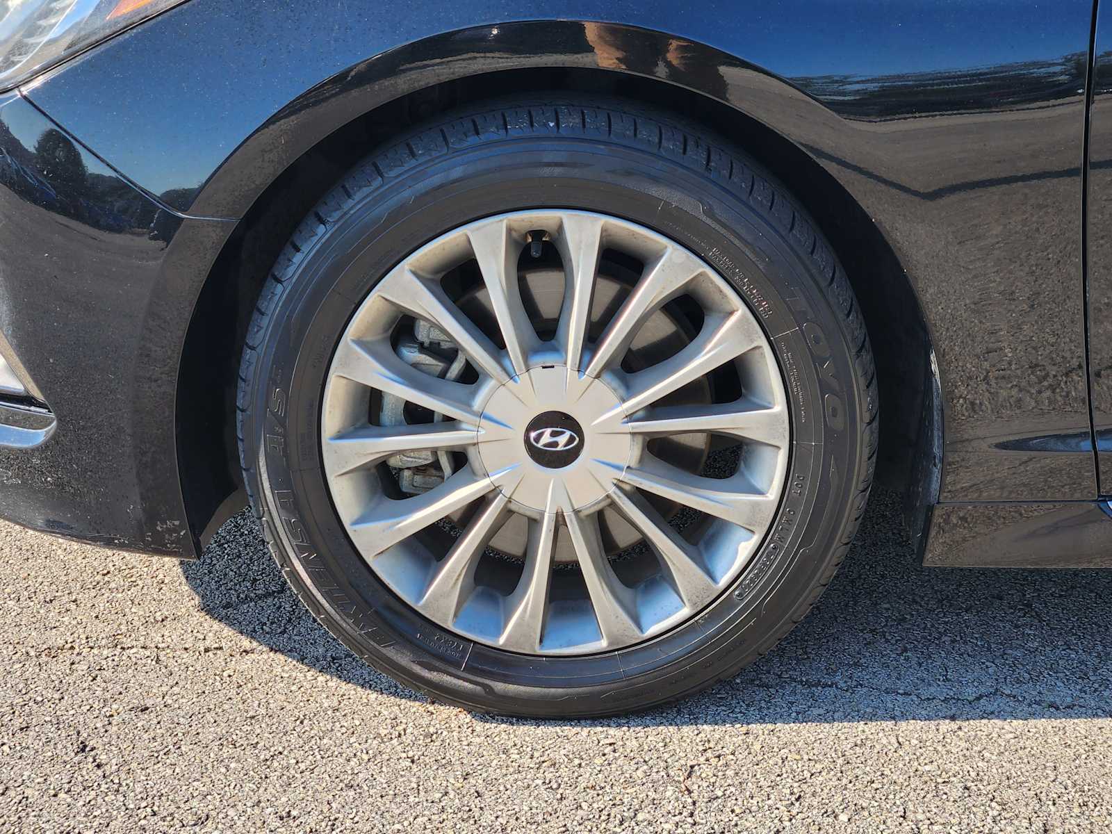 Thumbnail: 2015 Hyundai Sonata - 9