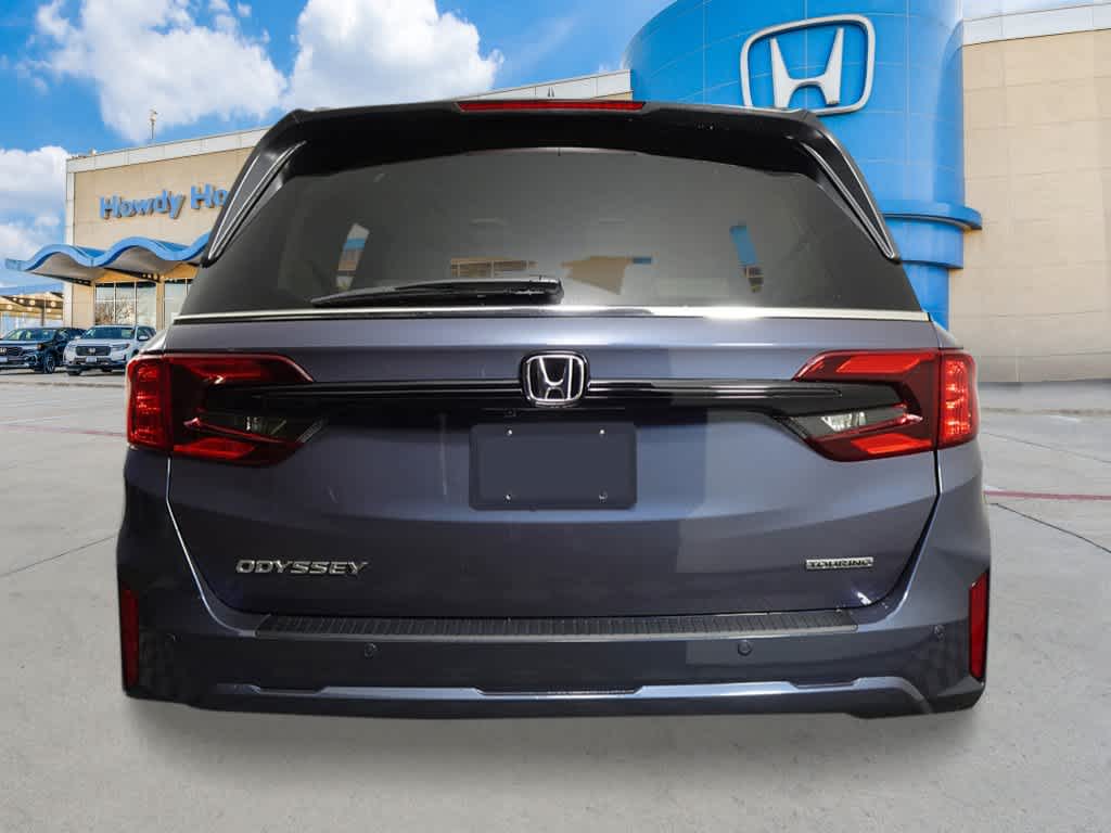 2026 Honda Odyssey Touring photo 2
