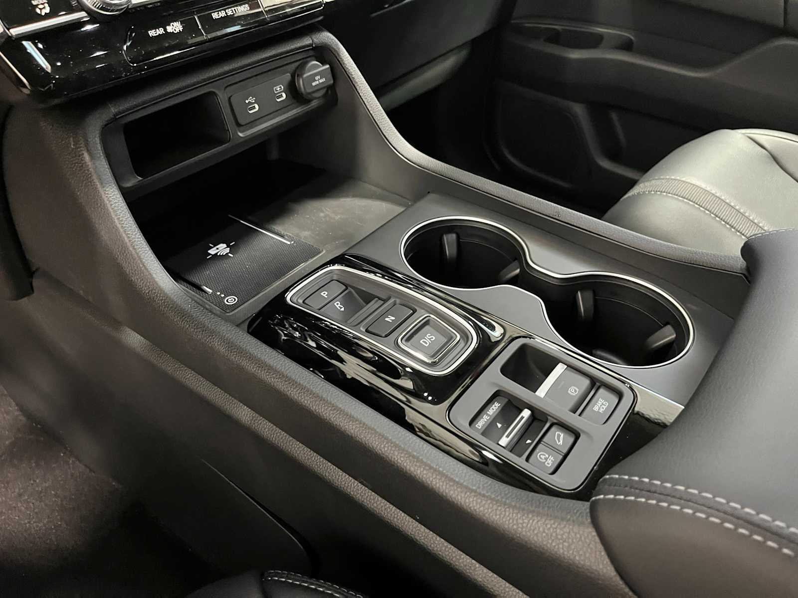 Thumbnail: 2026 Honda Pilot - 15