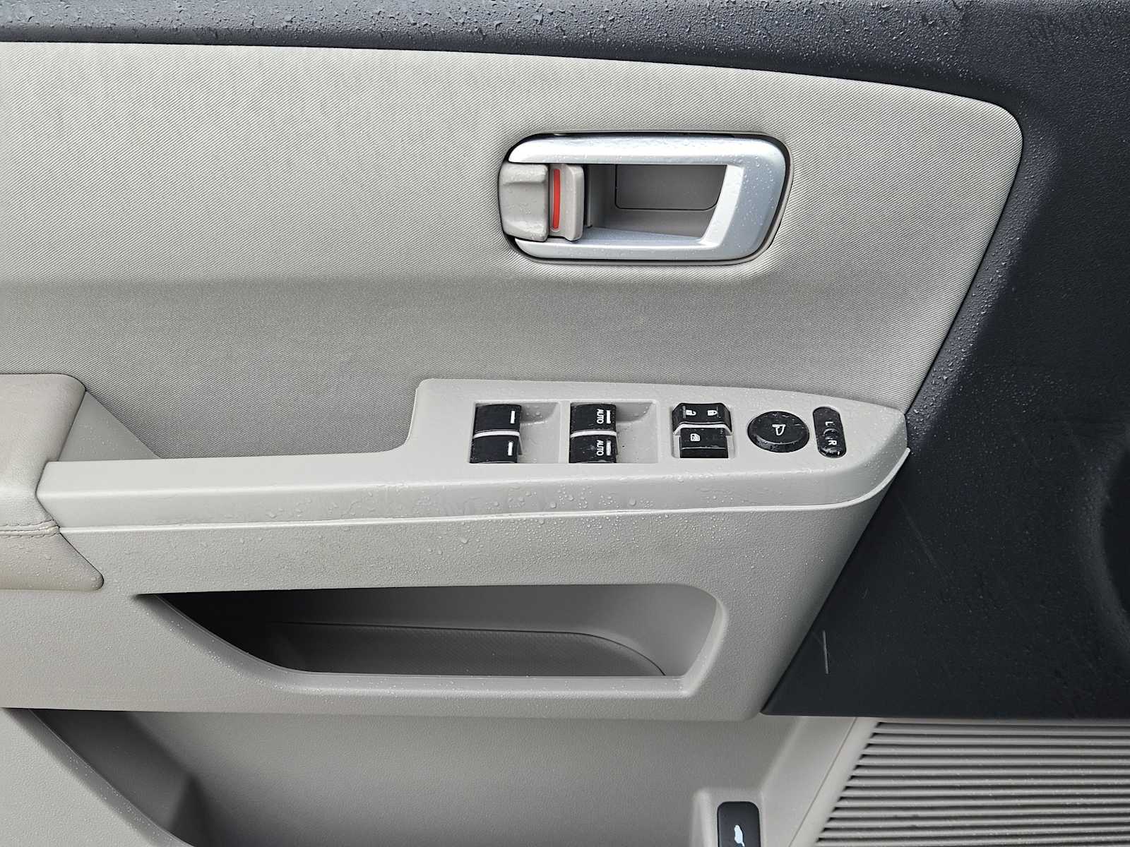 Thumbnail: 2013 Honda Pilot - 20