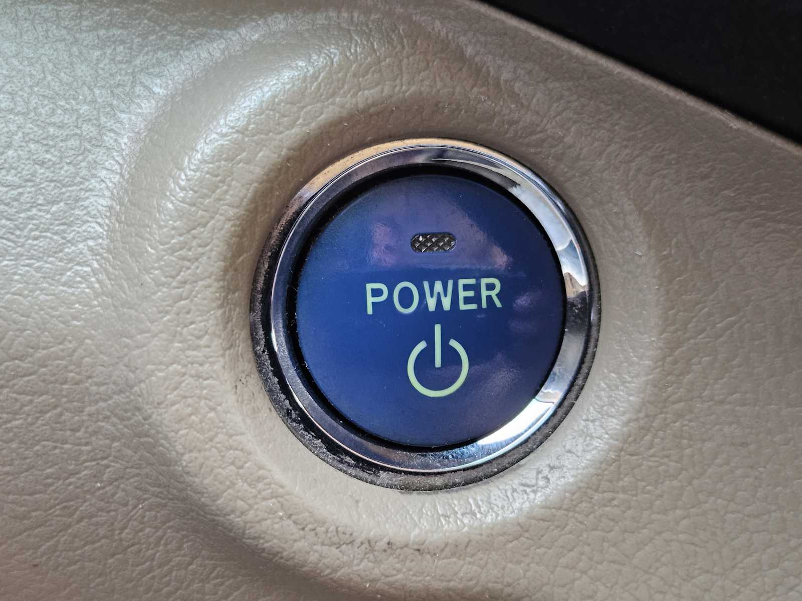 Thumbnail: 2012 Toyota Highlander - 21