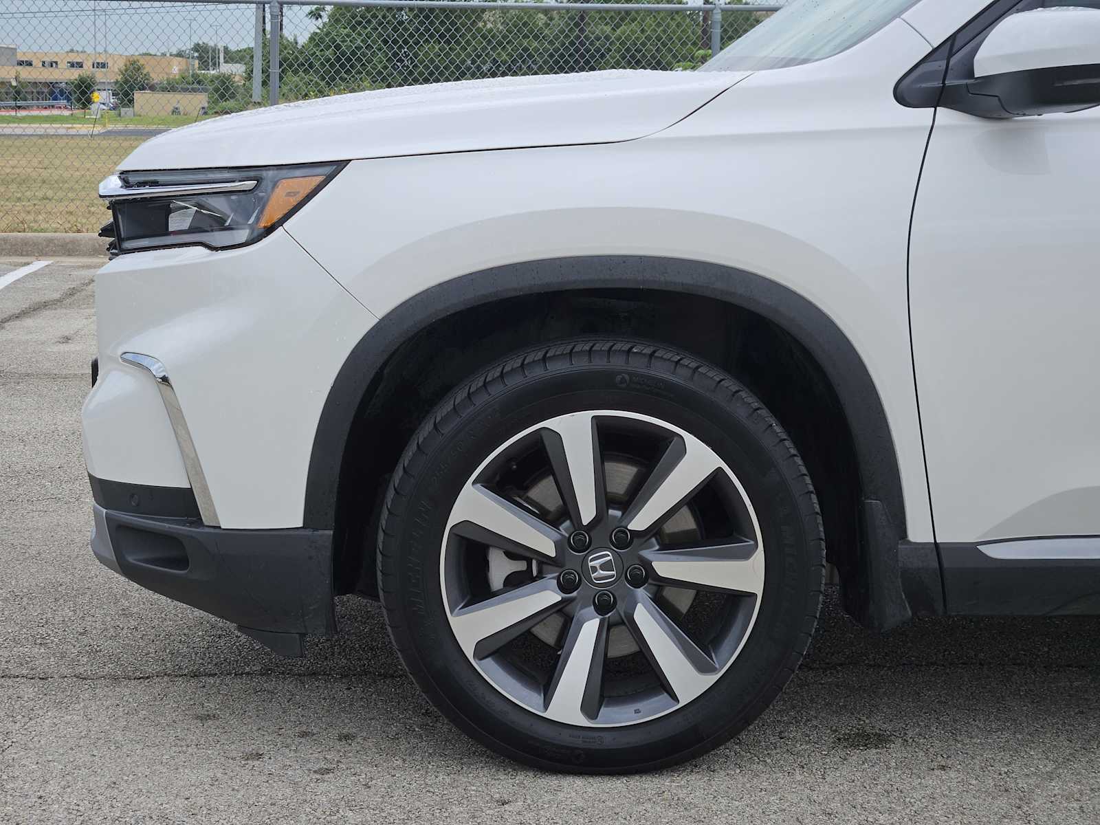 2023 Honda Pilot Touring 9