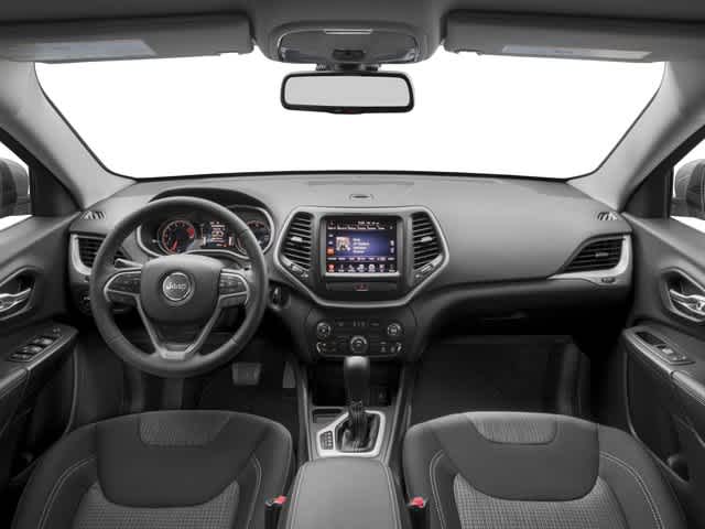 Thumbnail: 2017 Jeep Cherokee - 11