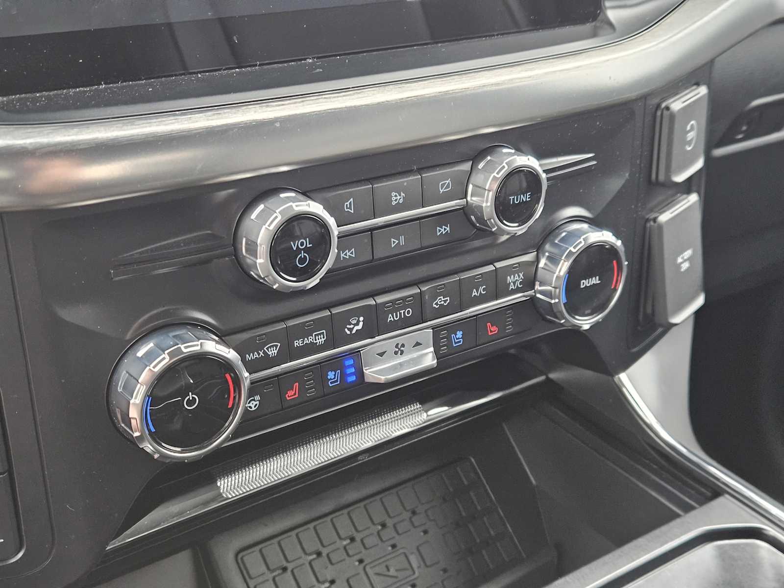 Thumbnail: 2023 Ford F-150 - 19