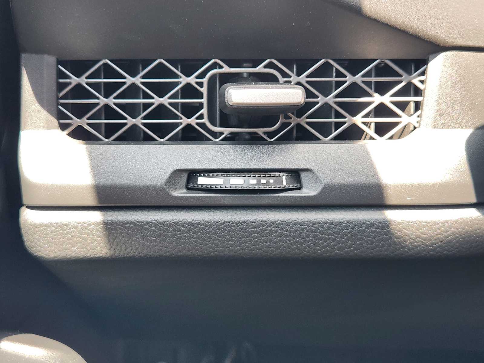 Thumbnail: 2023 Honda Accord - 22