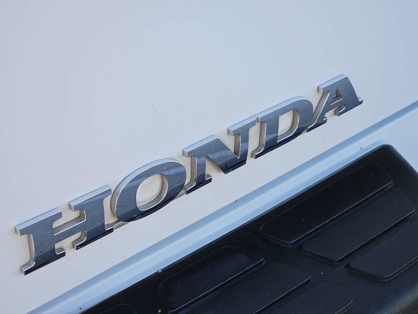 Thumbnail: 2013 Honda Ridgeline - 11
