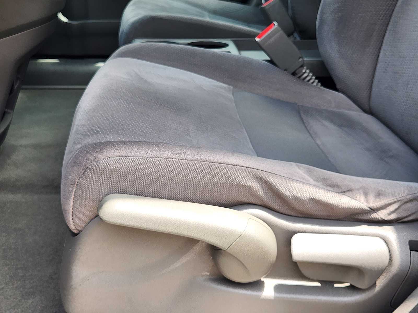 Thumbnail: 2010 Honda CR-V - 20