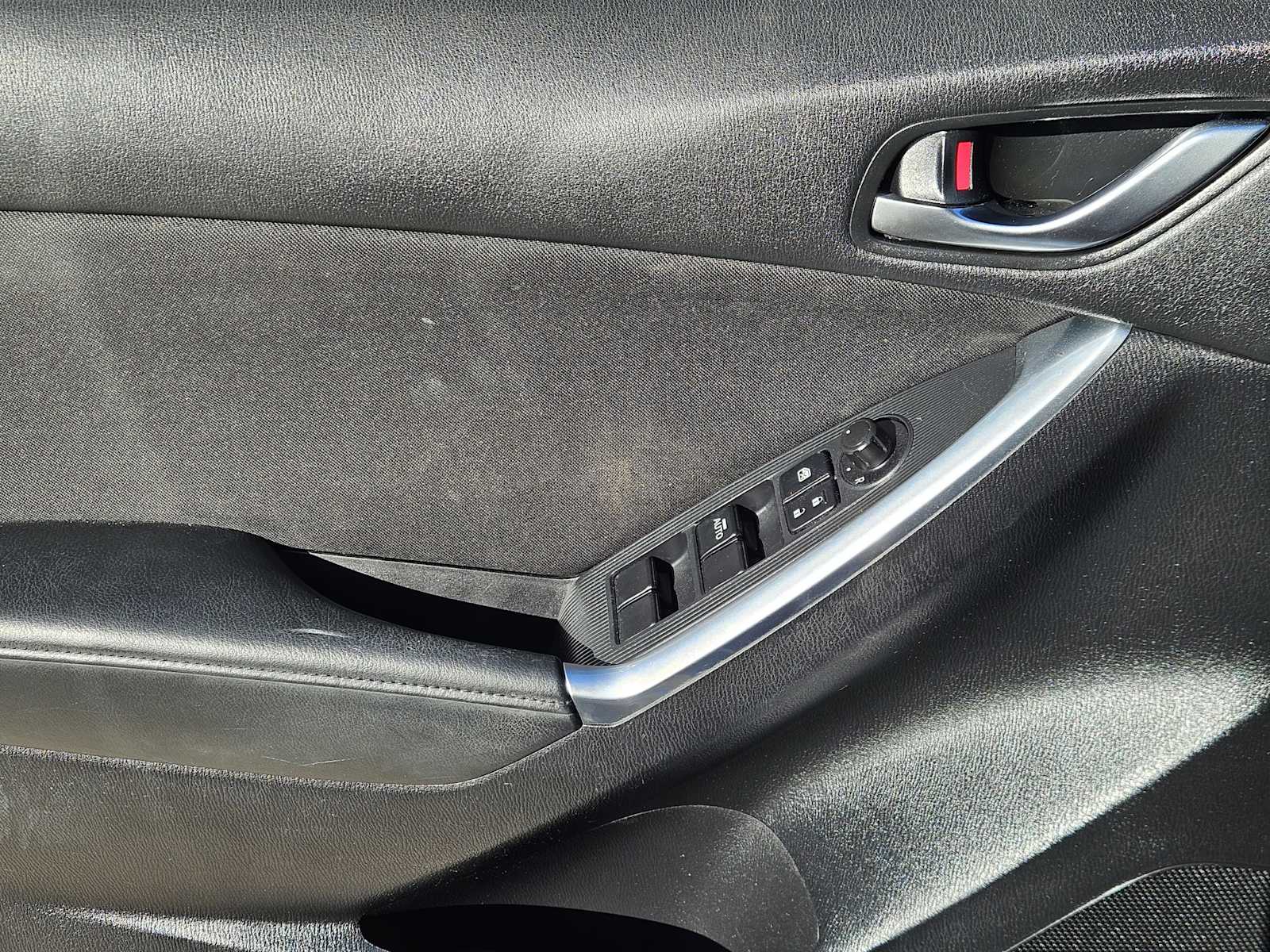 Thumbnail: 2015 Mazda CX-5 - 22