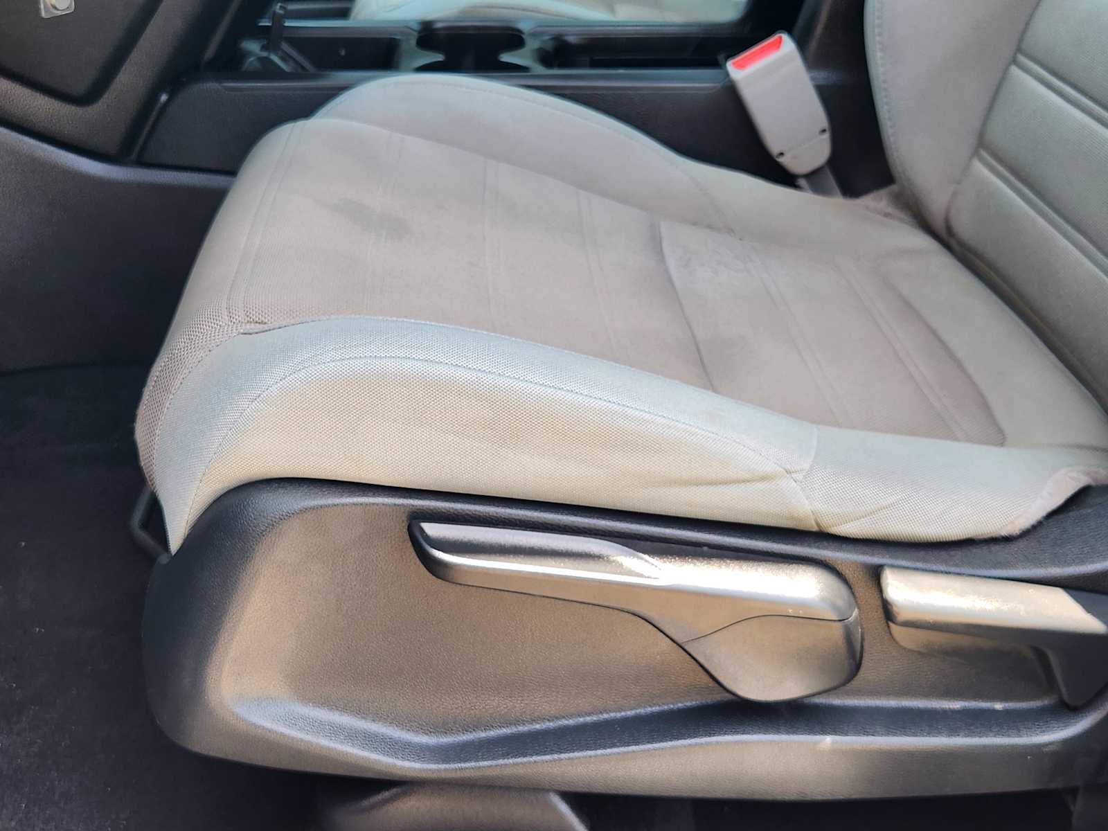 Thumbnail: 2019 Honda CR-V - 24