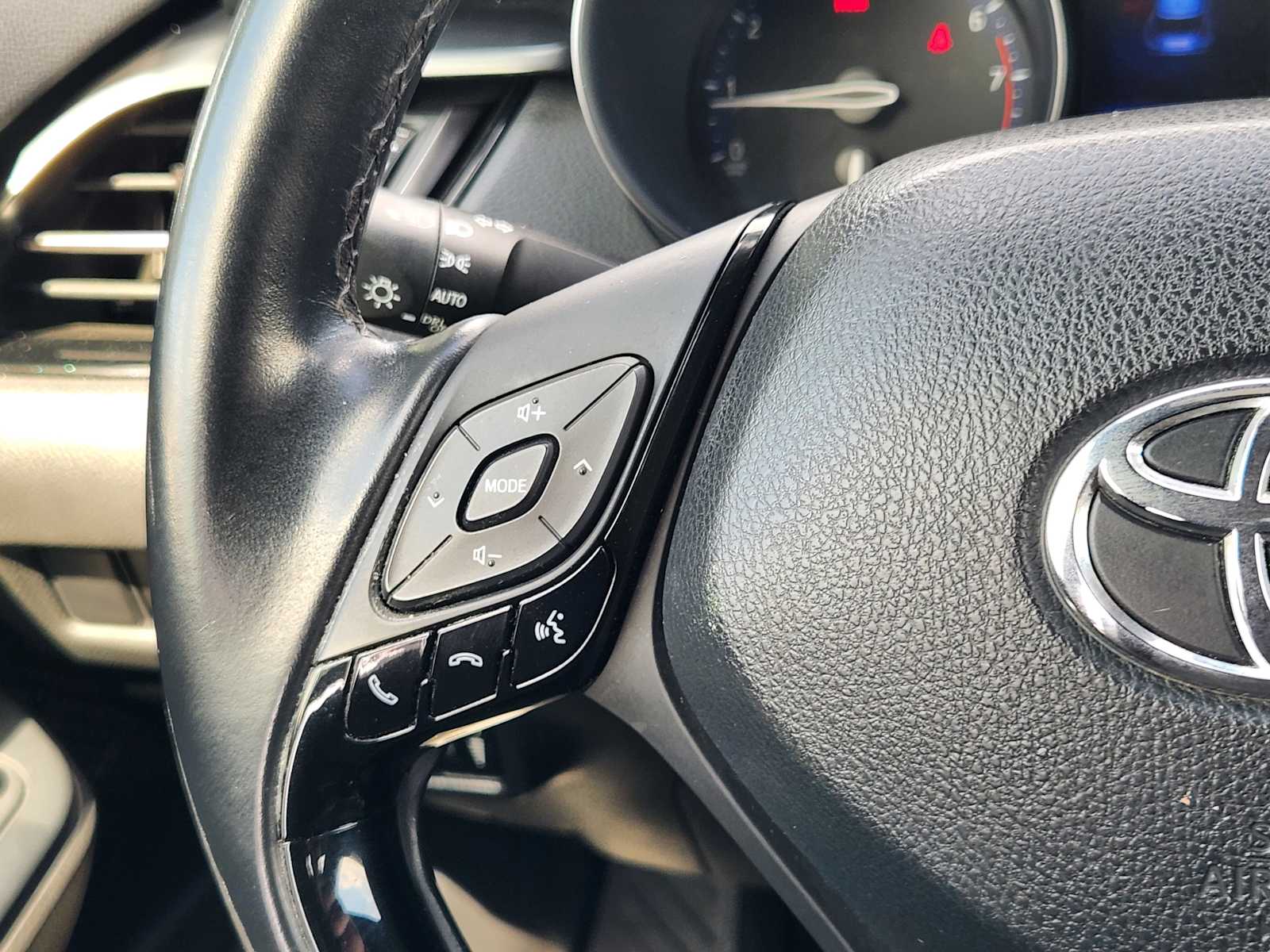 Thumbnail: 2018 Toyota C-HR - 26