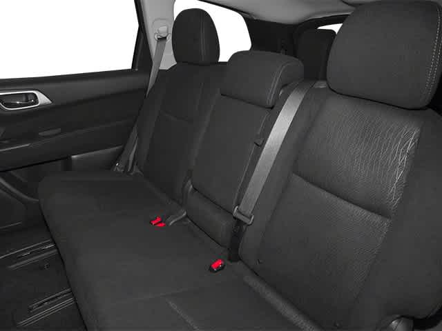 Thumbnail: 2013 Nissan Pathfinder - 17