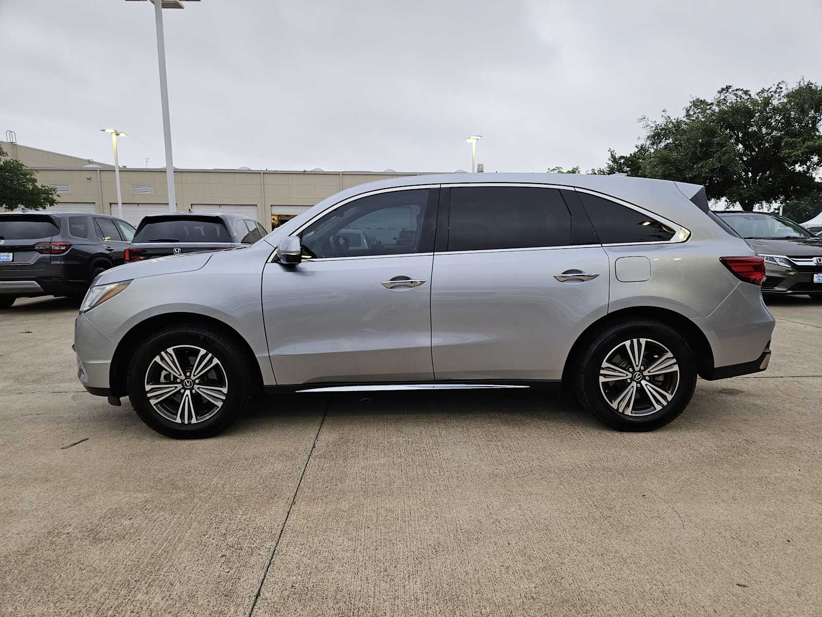 2018 Acura MDX Base 5