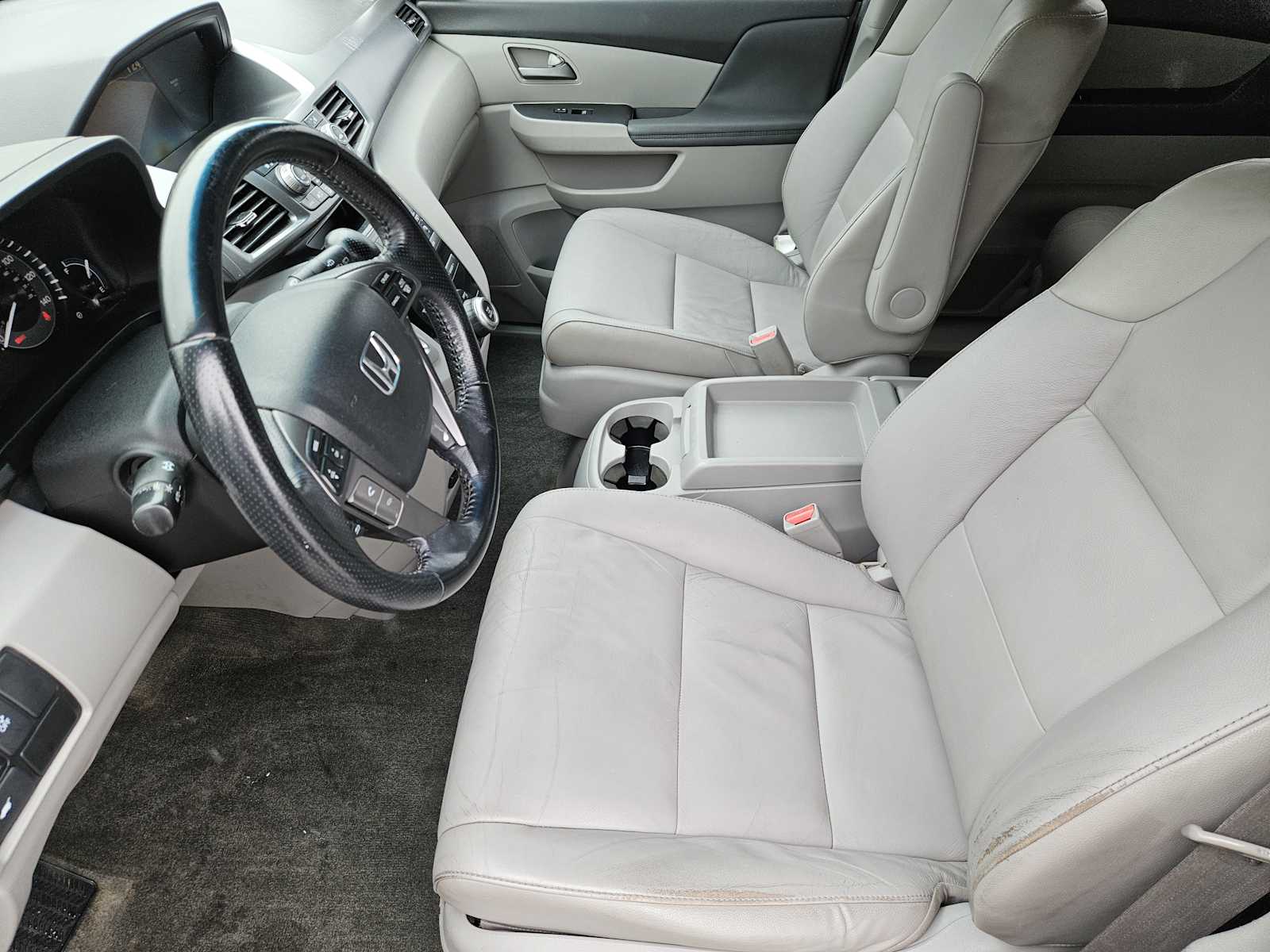 Thumbnail: 2012 Honda Odyssey - 12