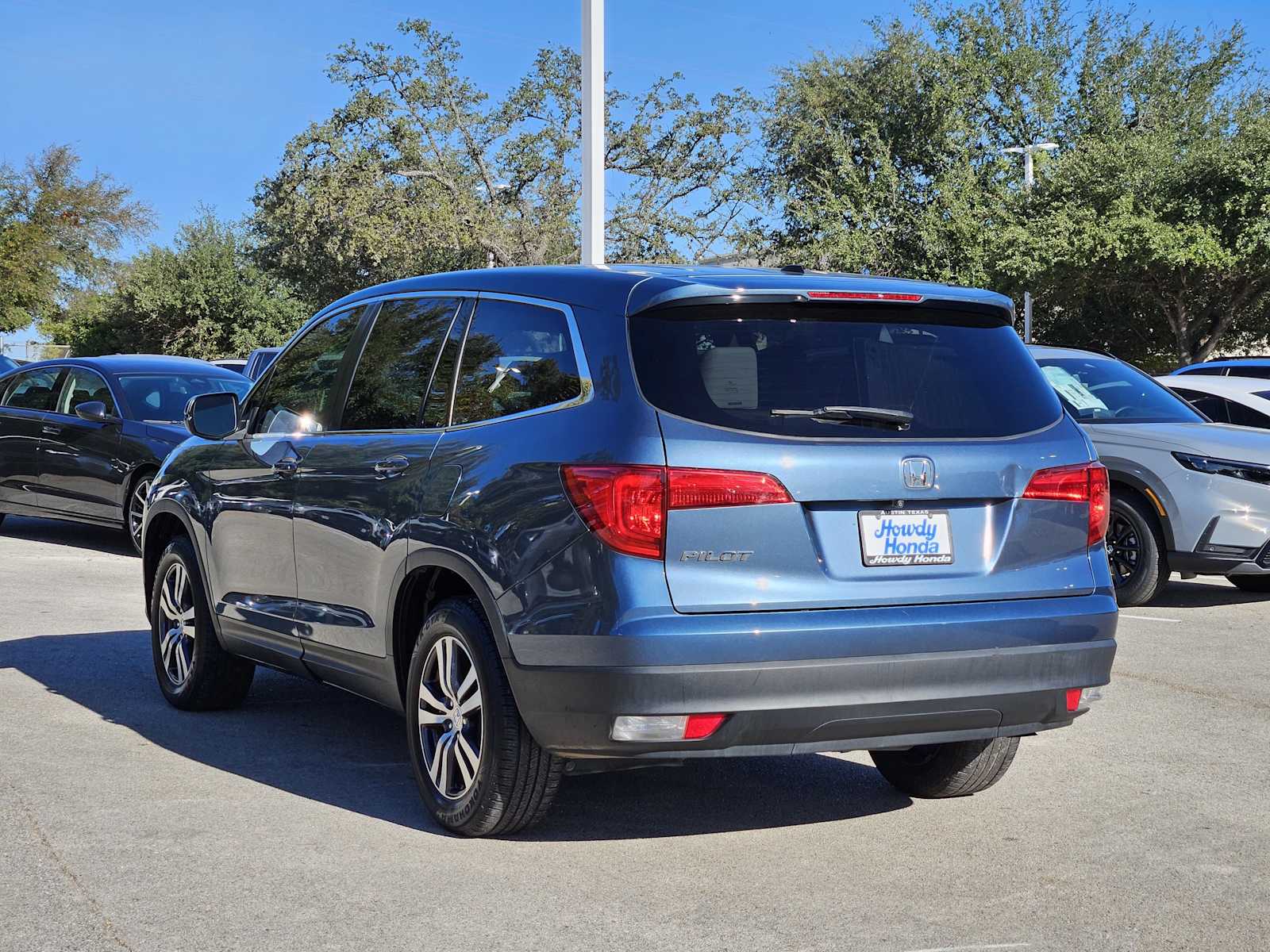 Thumbnail: 2018 Honda Pilot - 6