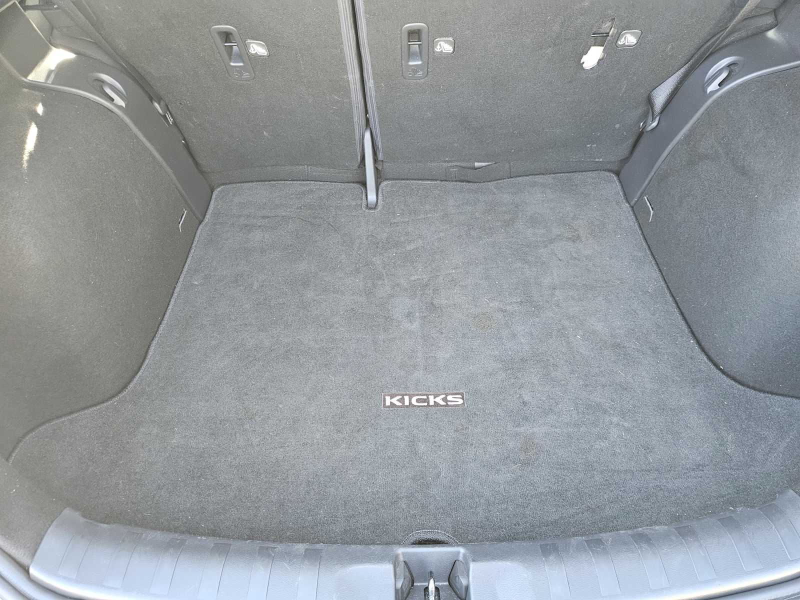 Thumbnail: 2021 Nissan Kicks - 30