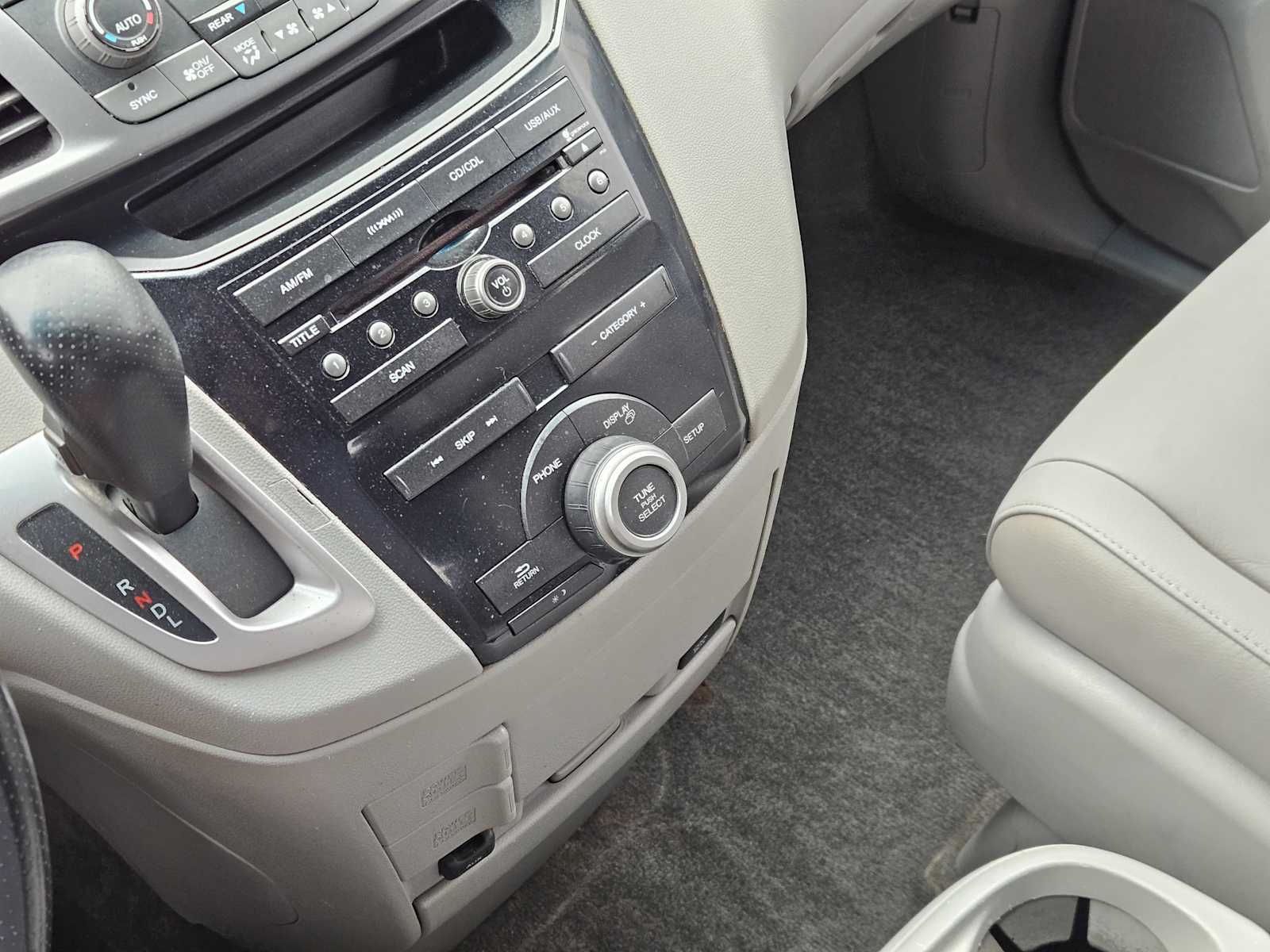 Thumbnail: 2012 Honda Odyssey - 19