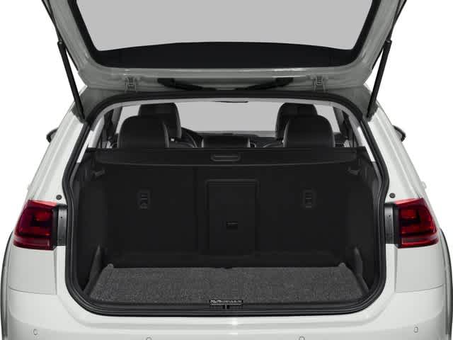 Thumbnail: 2017 Volkswagen Golf - 12