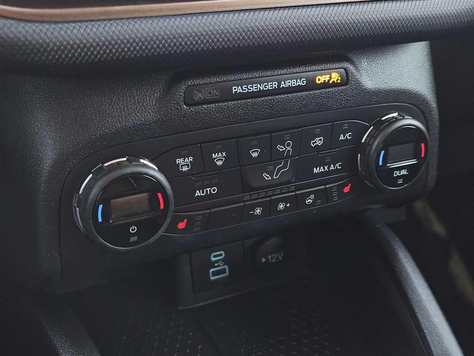 Thumbnail: 2021 Ford Bronco Sport - 18