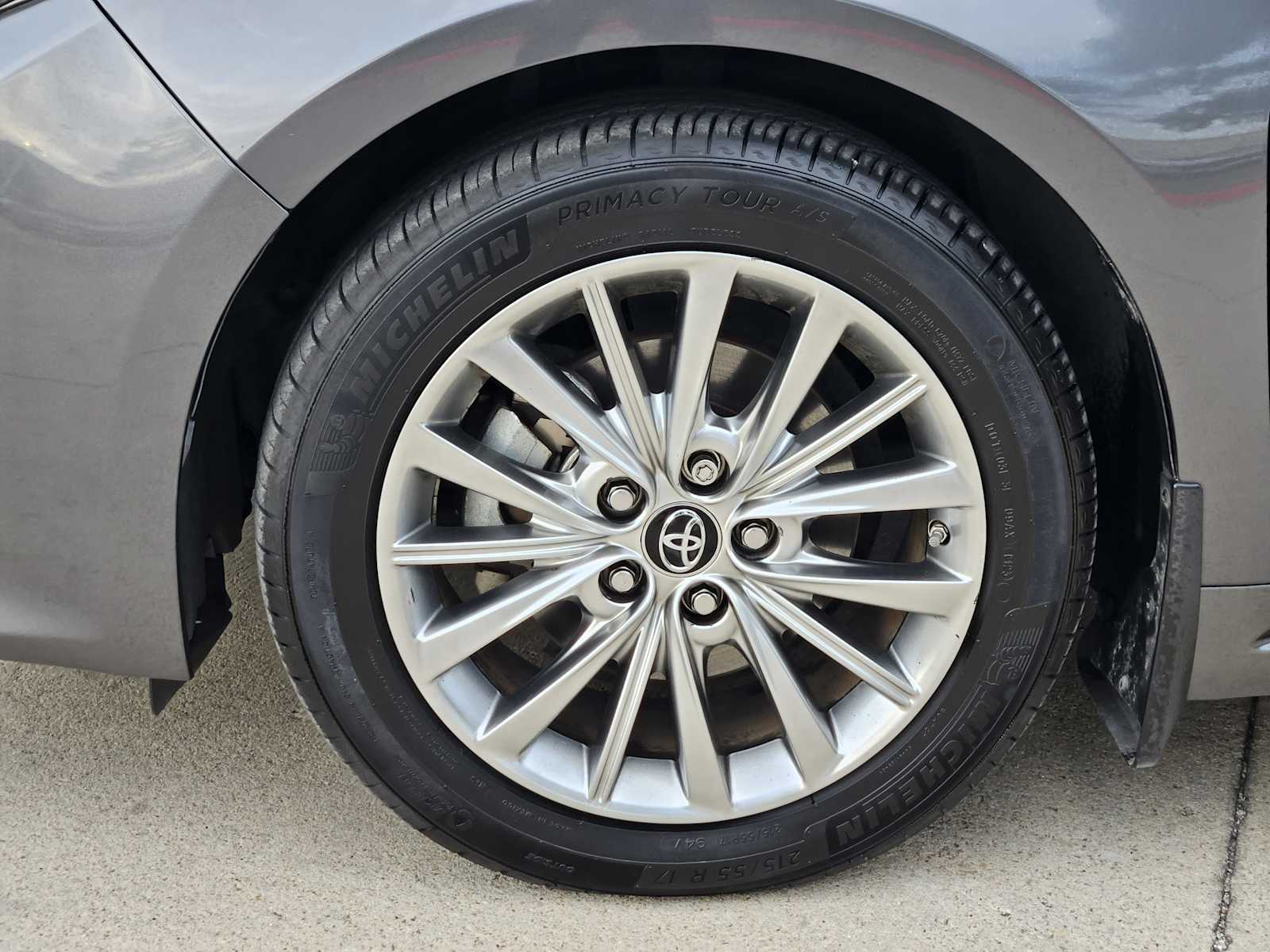 Thumbnail: 2018 Toyota Avalon - 11