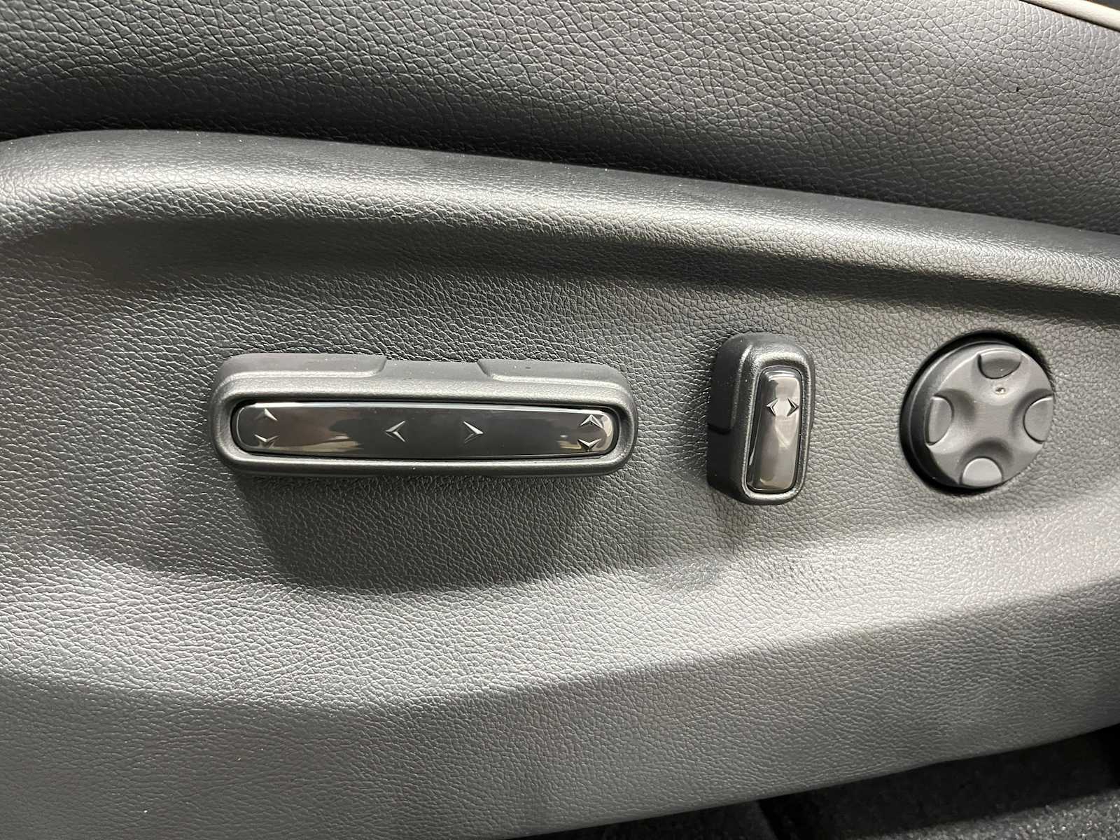 Thumbnail: 2026 Honda Odyssey - 14