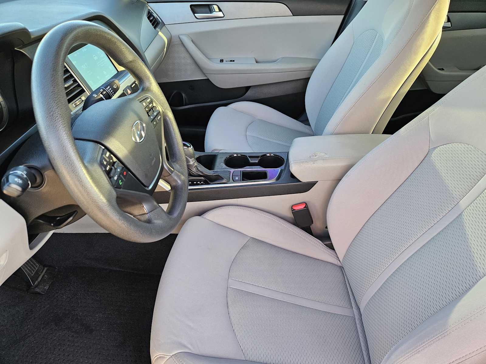 Thumbnail: 2016 Hyundai Sonata - 12