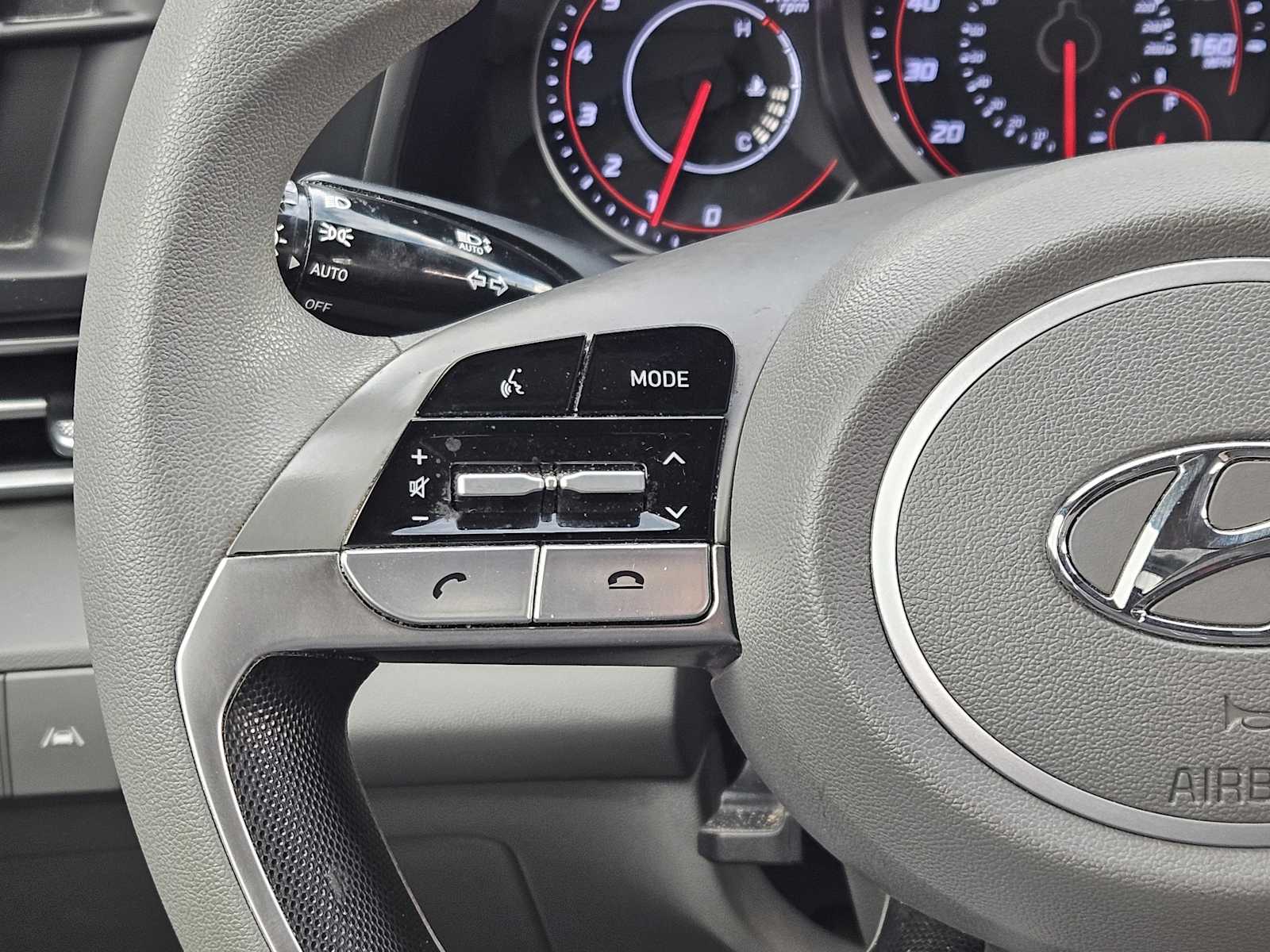 Thumbnail: 2022 Hyundai Elantra - 25