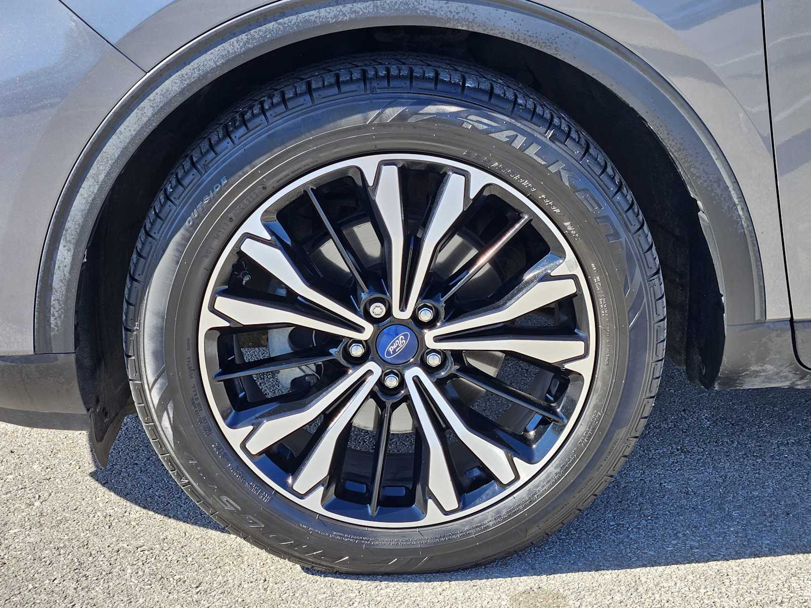 Thumbnail: 2021 Ford Escape - 9