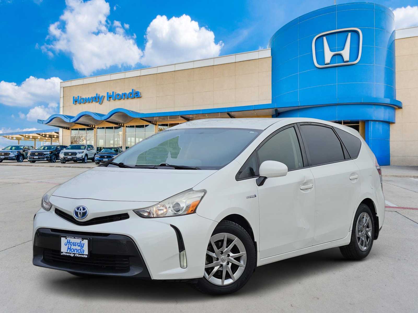 2015 Toyota Prius v Three -
                  Austin, TX