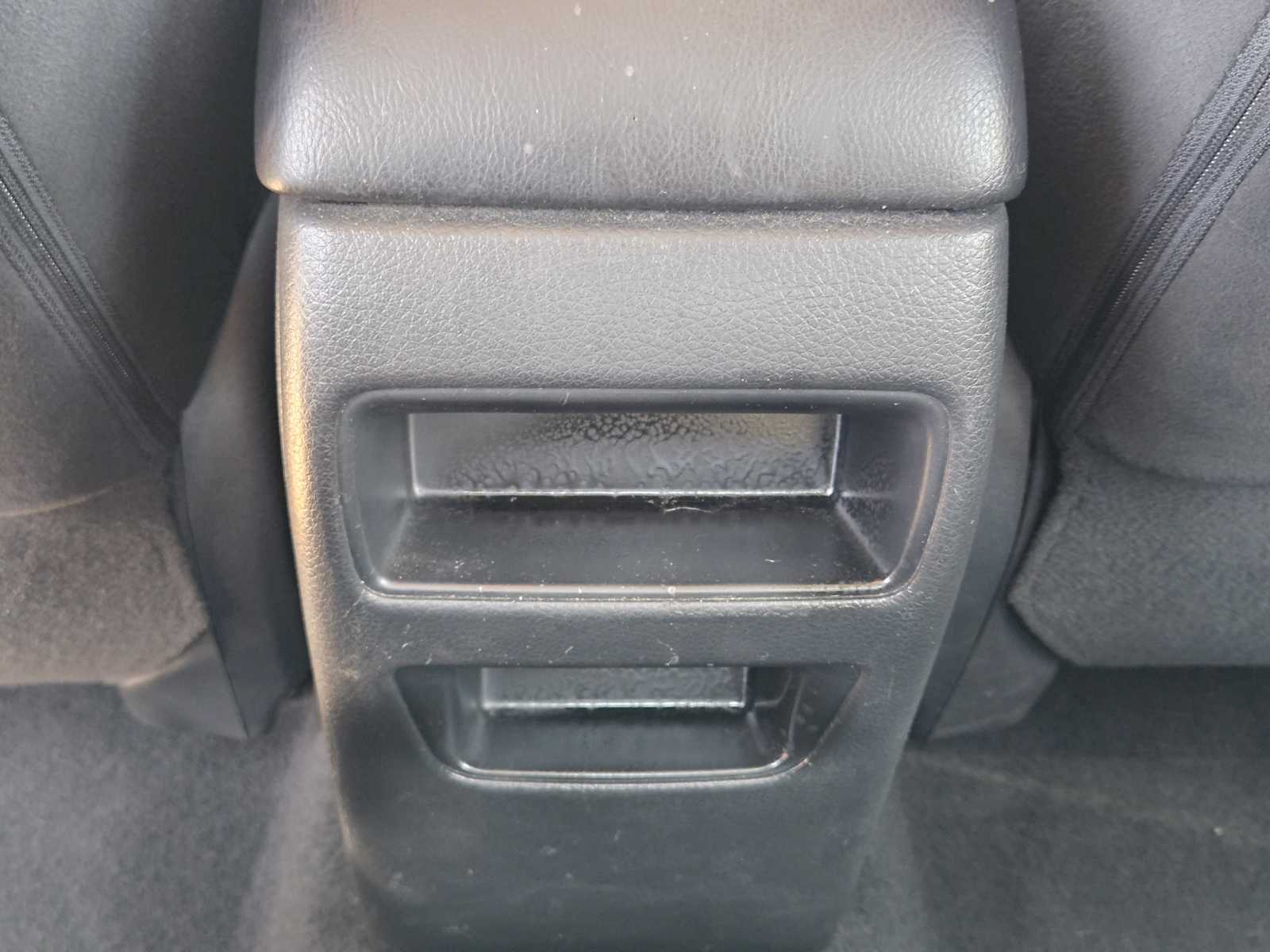 Thumbnail: 2013 Nissan Sentra - 27