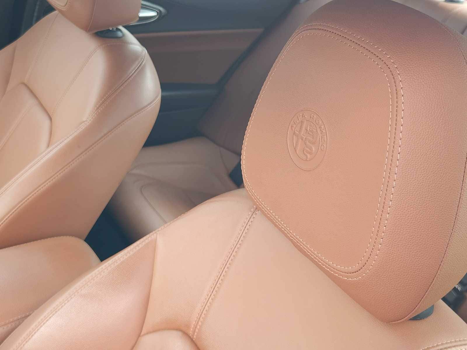 Thumbnail: 2020 Alfa Romeo Giulia - 14