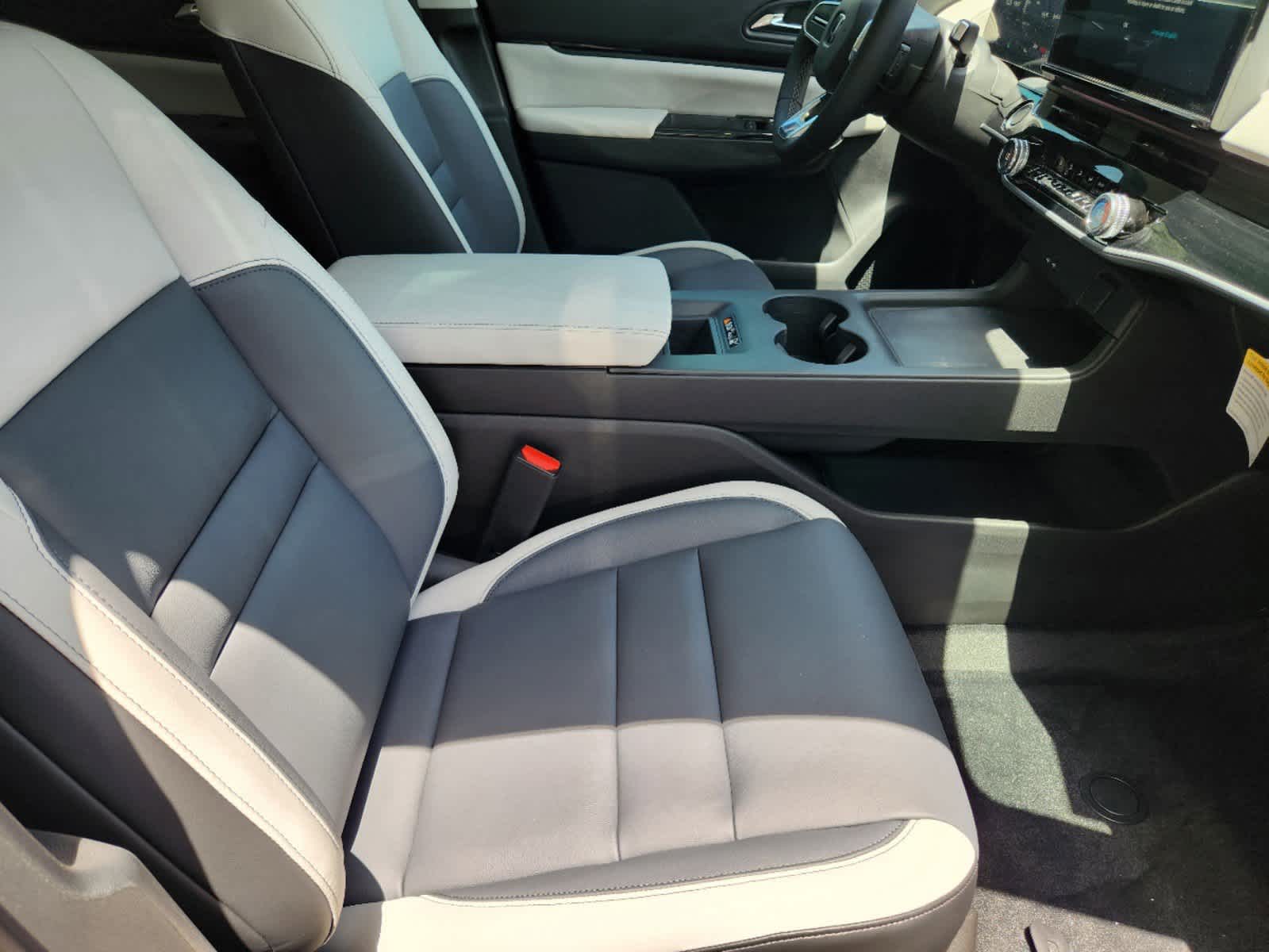 Thumbnail: 2026 Honda Prologue - 13