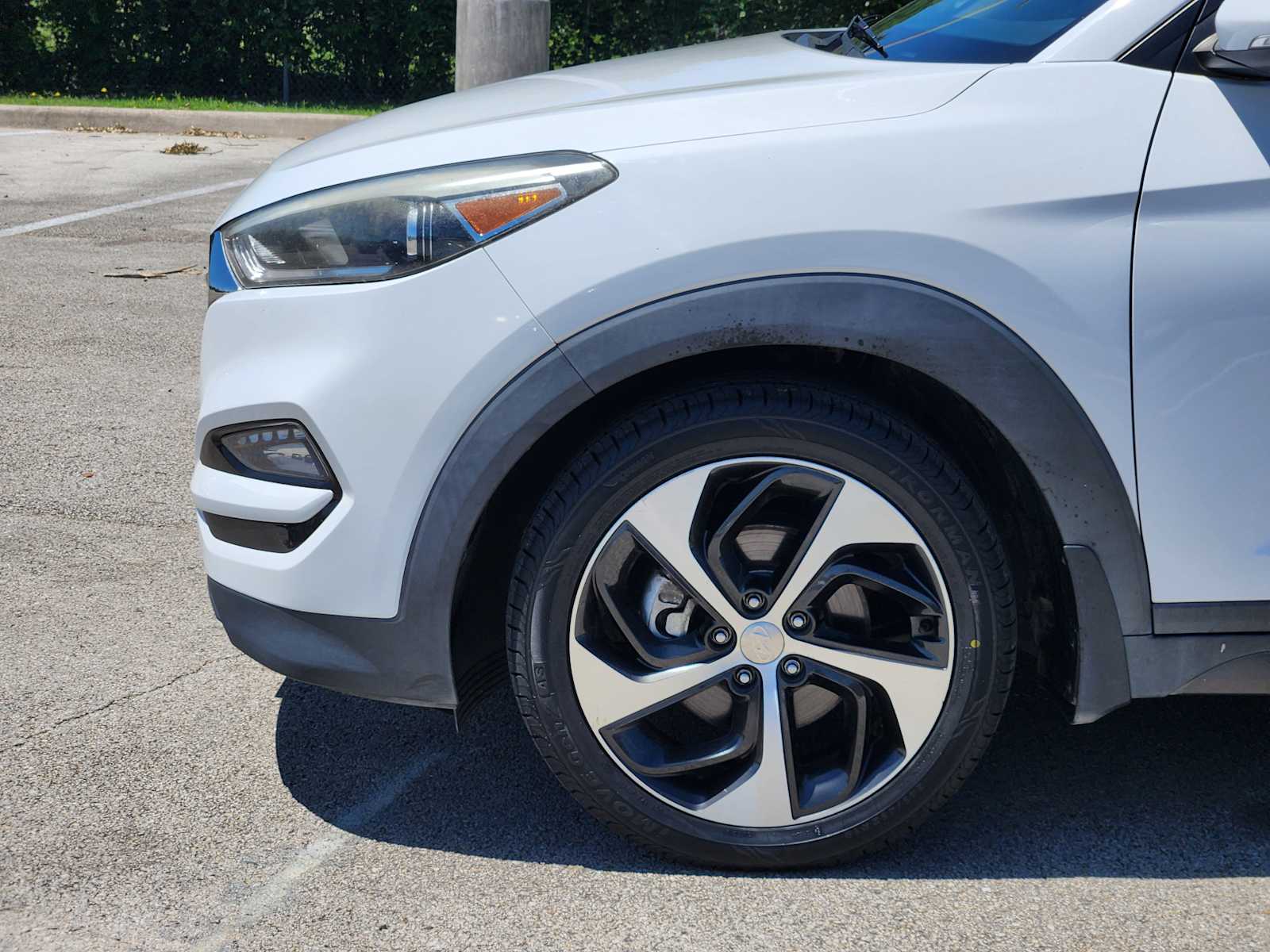 Thumbnail: 2016 Hyundai Tucson - 8