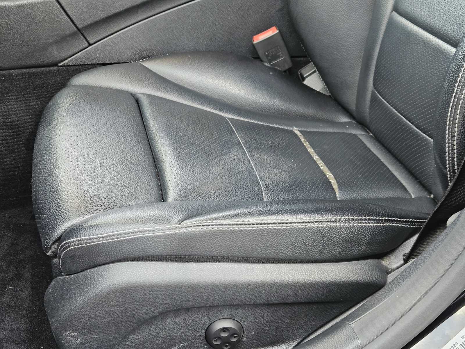 Thumbnail: 2016 Mercedes-Benz C-Class - 21