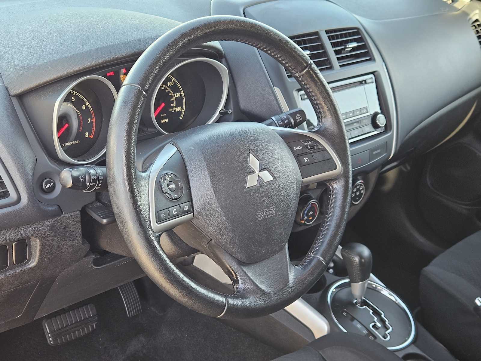 Thumbnail: 2014 Mitsubishi Outlander Sport - 2