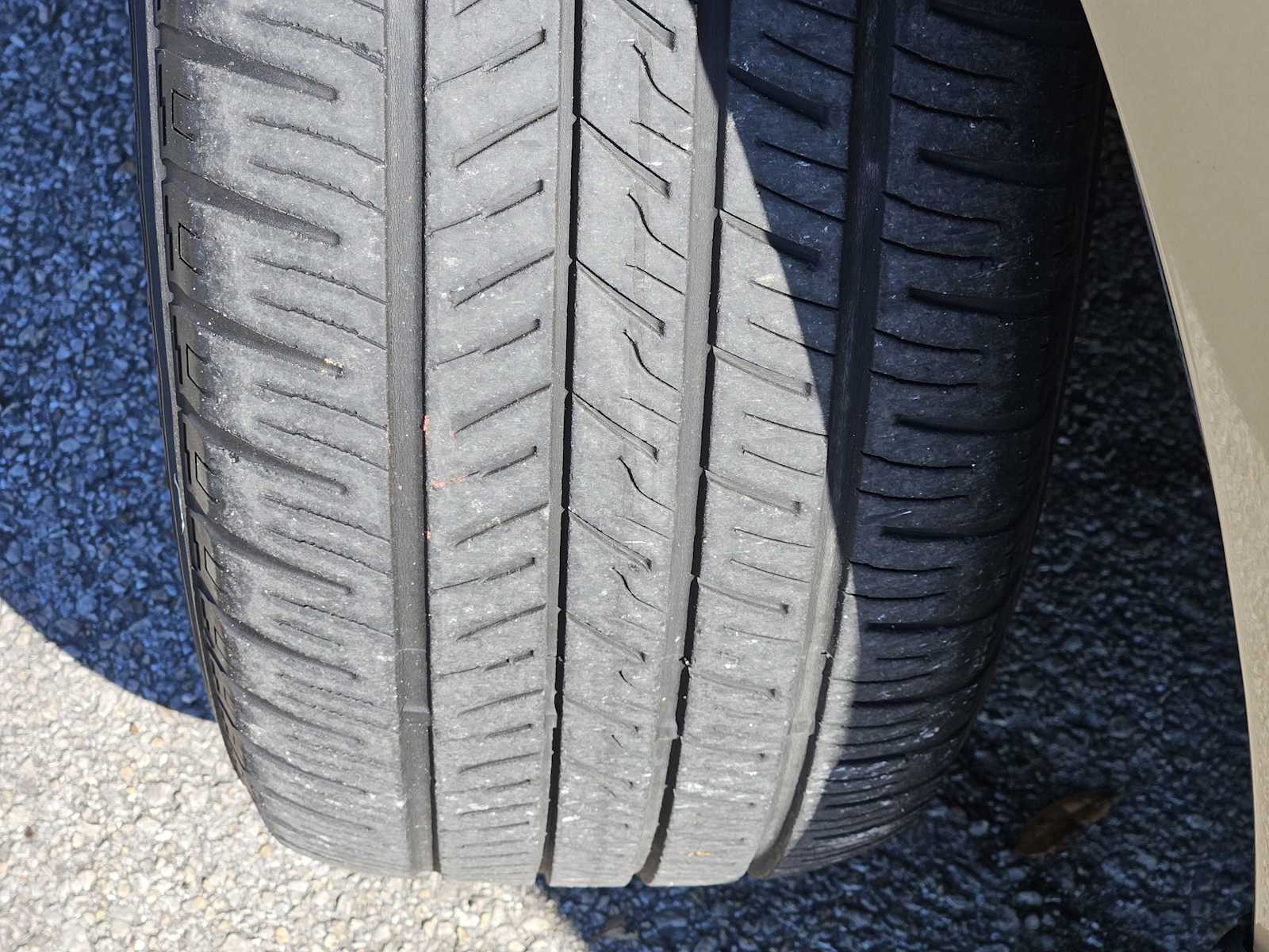 Thumbnail: 2011 Toyota Sienna - 10