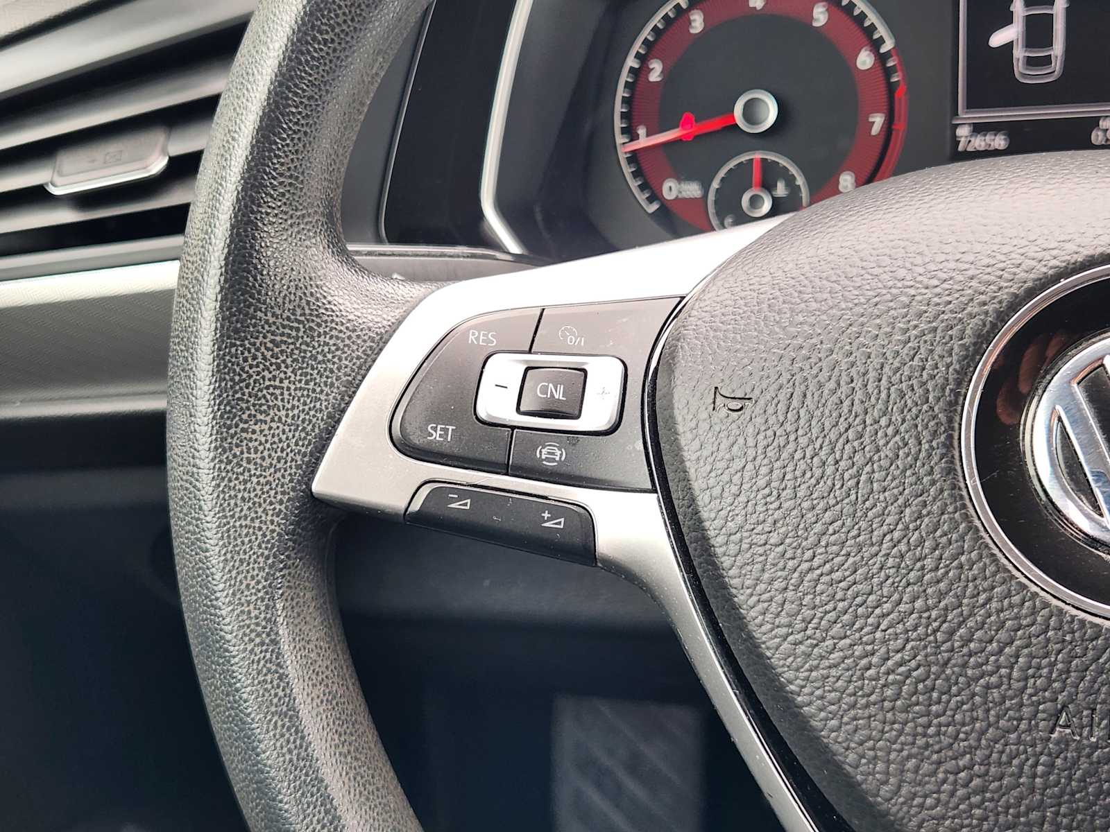 Thumbnail: 2019 Volkswagen Jetta - 27