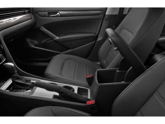 Thumbnail: 2022 Volkswagen Passat - 13