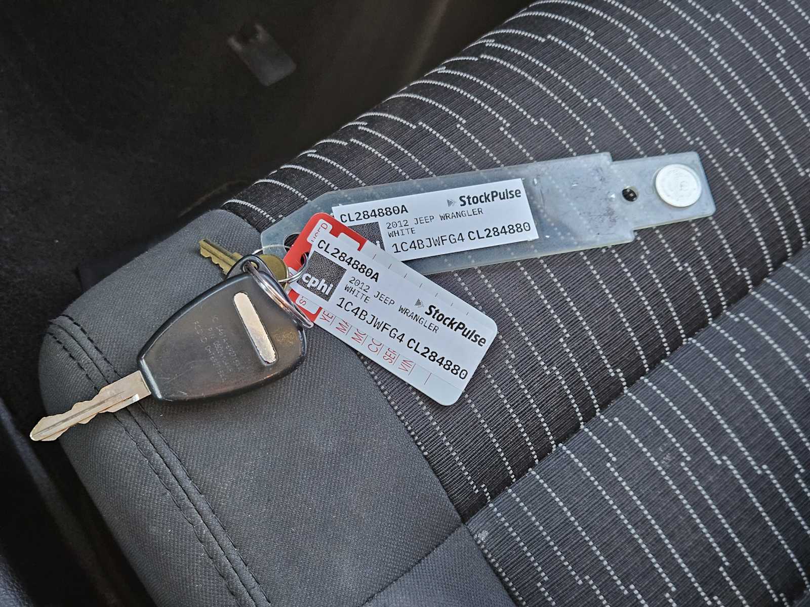 Thumbnail: 2012 Jeep Wrangler - 31