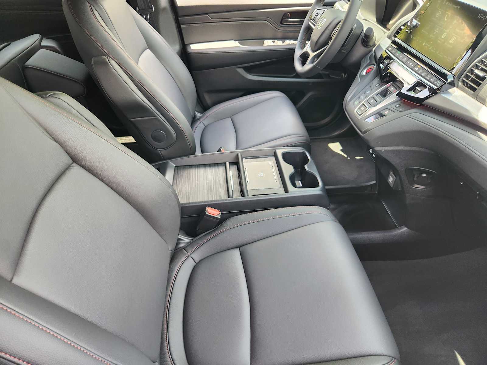 Thumbnail: 2026 Honda Odyssey - 12