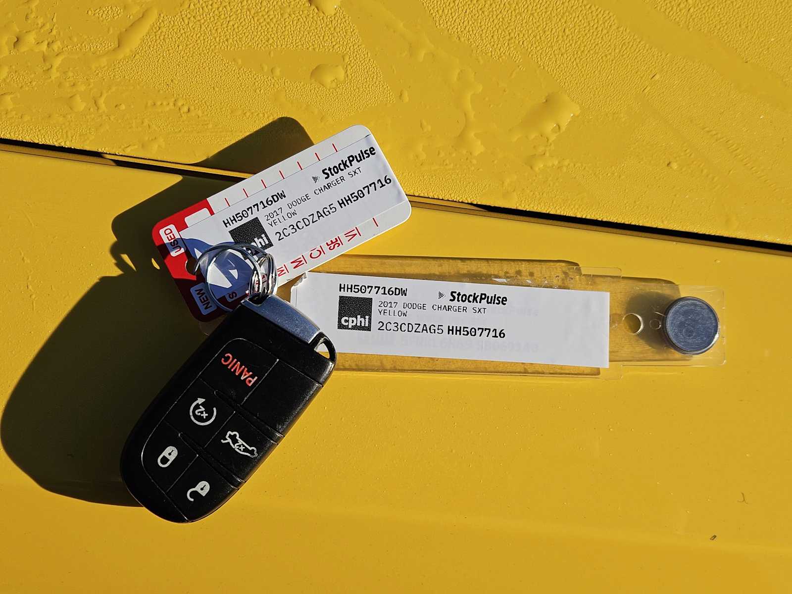 Thumbnail: 2017 Dodge Challenger - 30