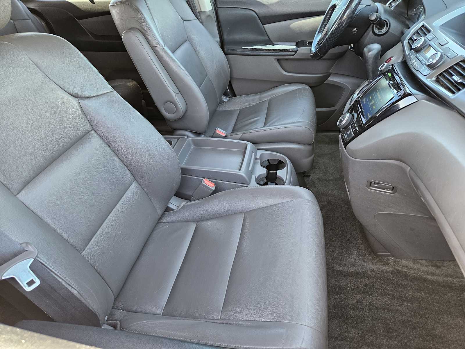 Thumbnail: 2016 Honda Odyssey - 14