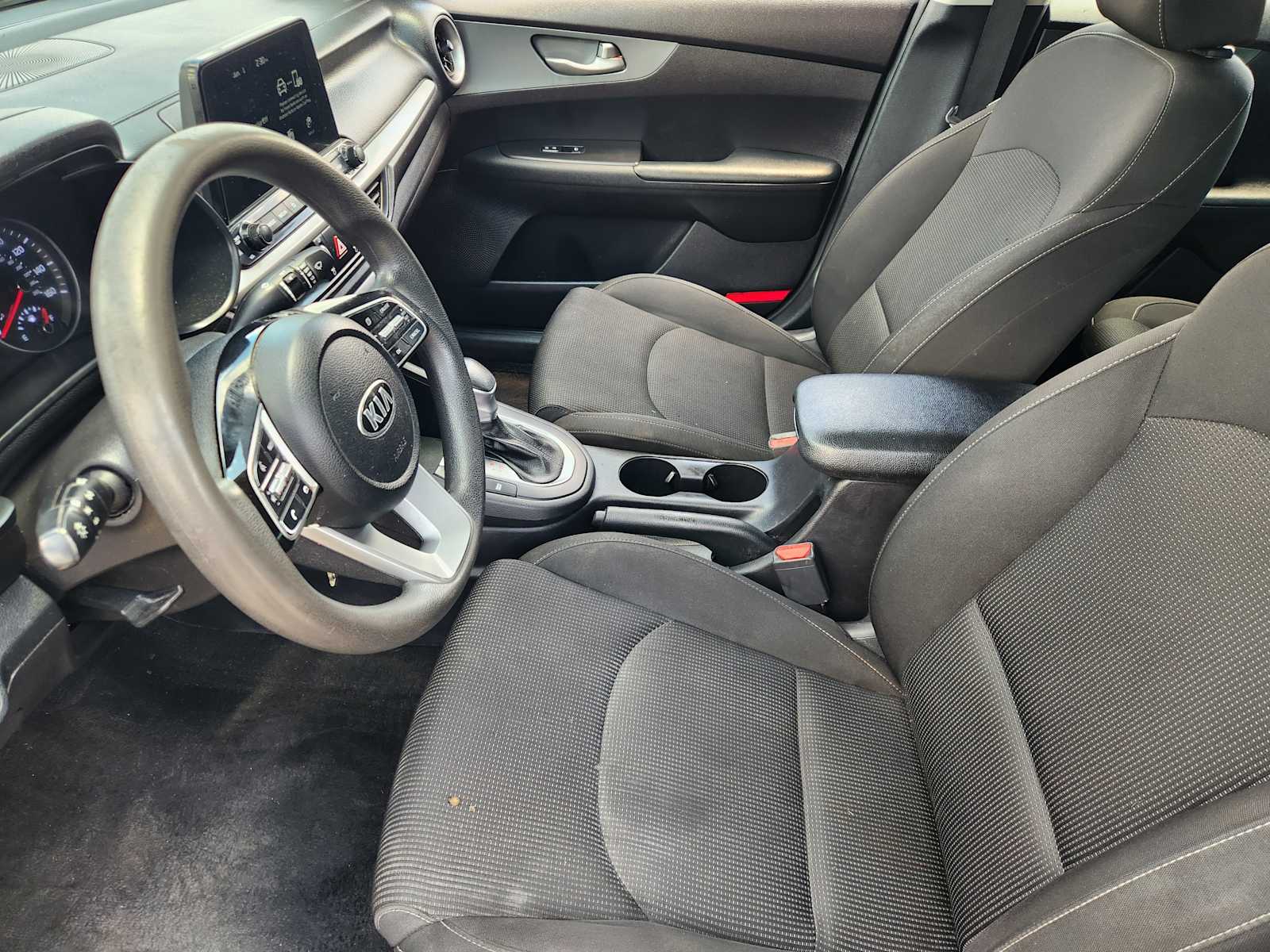 Thumbnail: 2021 Kia Forte - 11