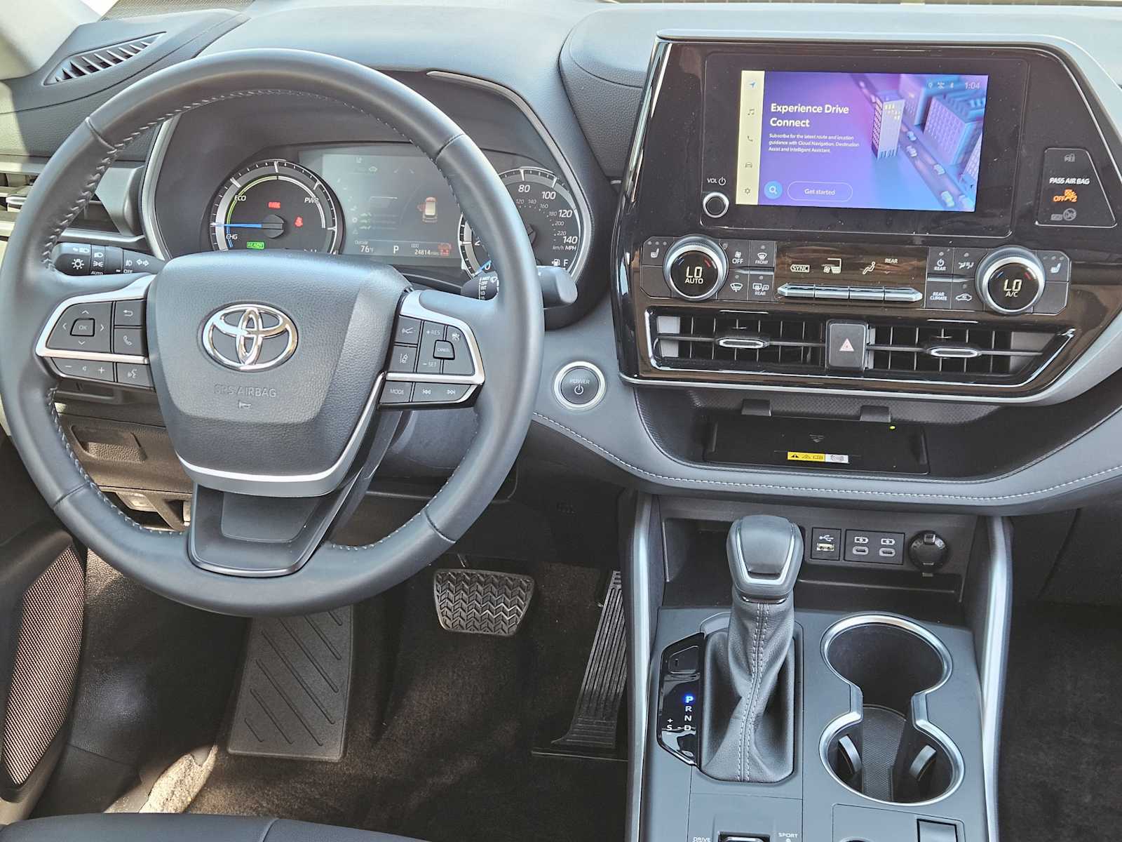 Thumbnail: 2024 Toyota Highlander - 26