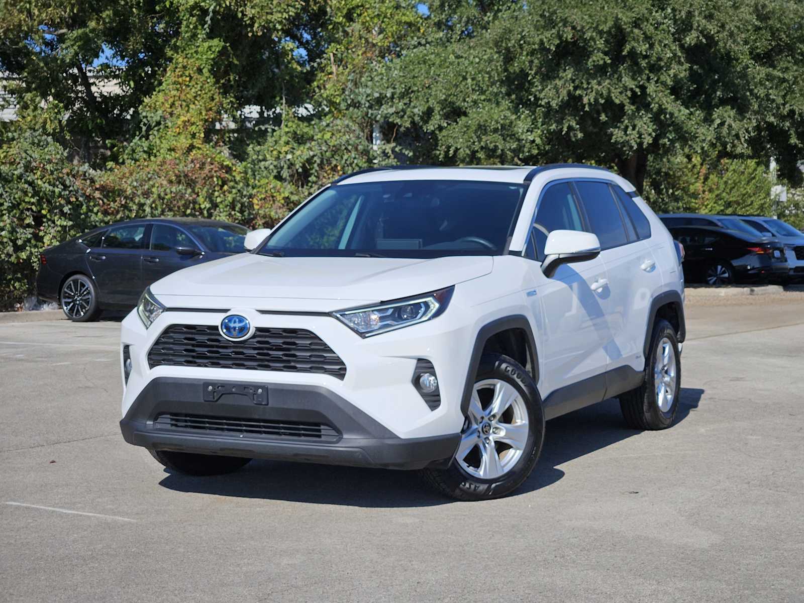 Thumbnail: 2021 Toyota RAV4 - 1