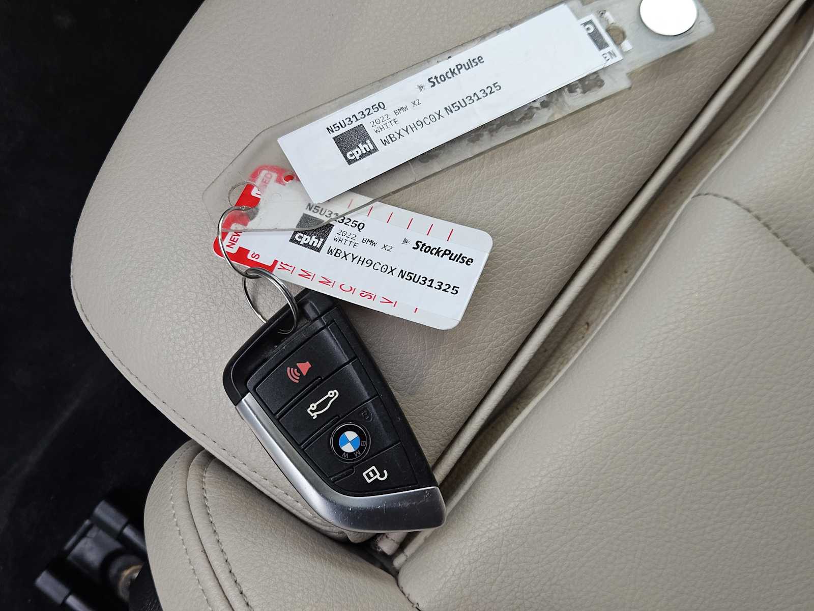 Thumbnail: 2022 BMW X2 - 32