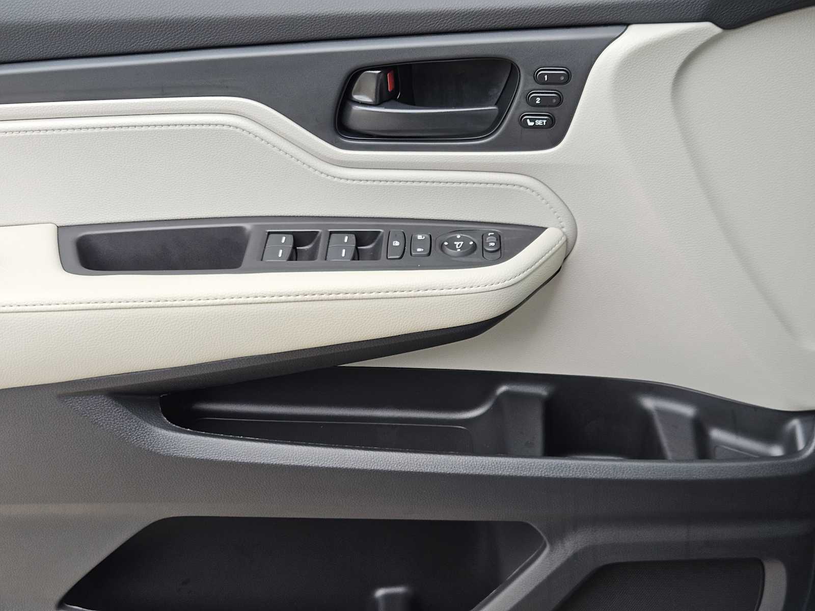 Thumbnail: 2026 Honda Odyssey - 19