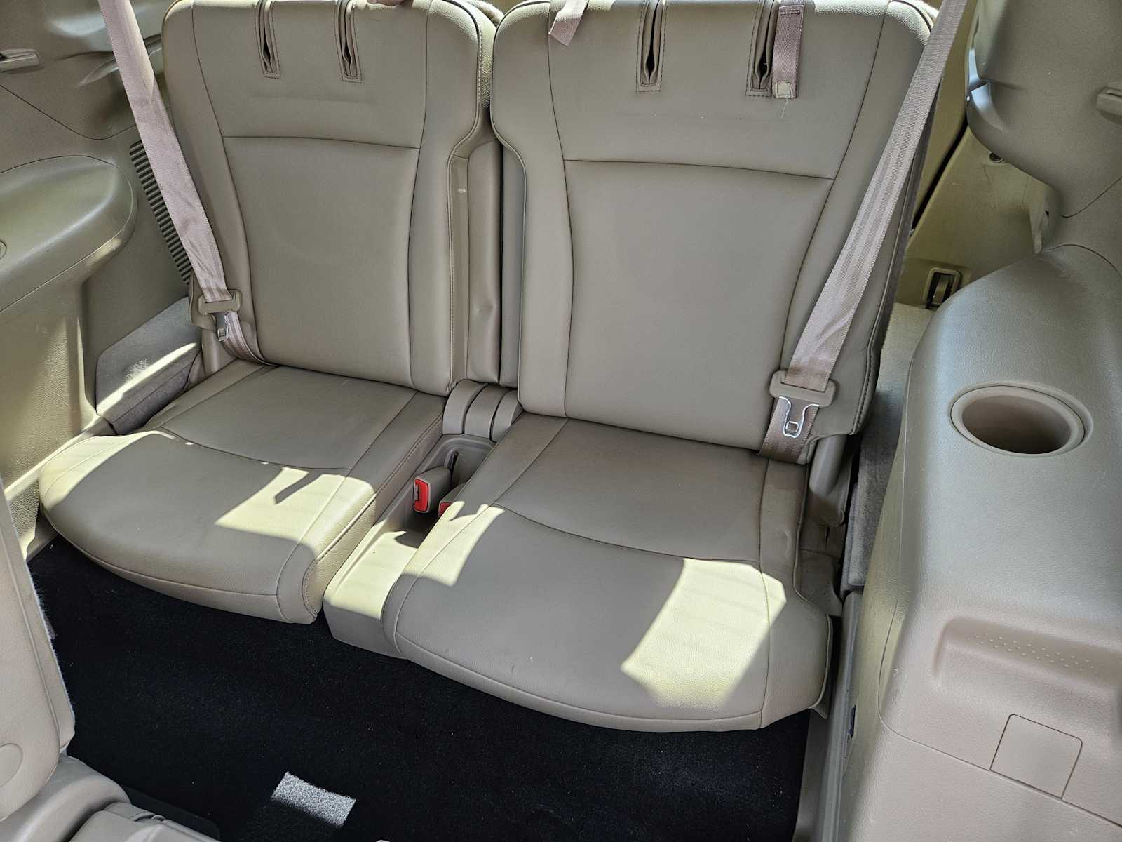 Thumbnail: 2013 Toyota Highlander - 31
