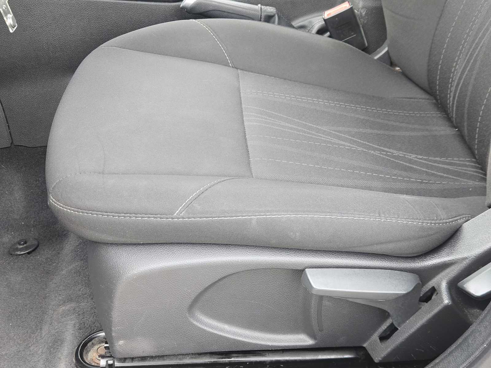 Thumbnail: 2016 Ford Focus - 23