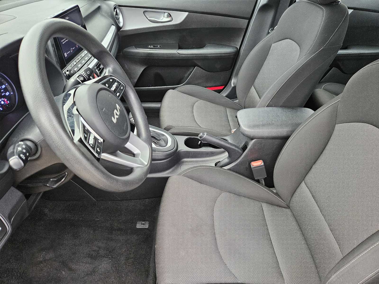 Thumbnail: 2023 Kia Forte - 13